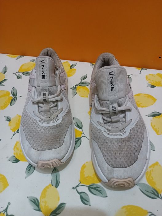 Nike Trainners N 40 - 18 лв