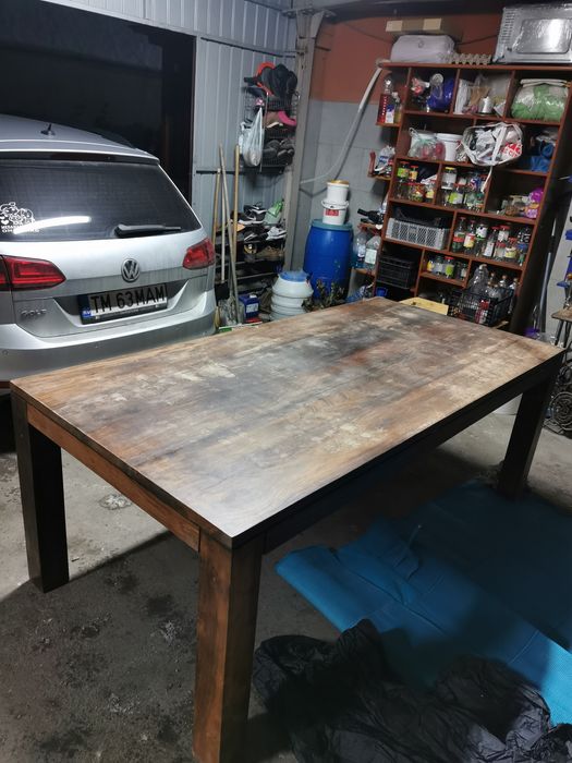 Masa lemn masiv,  nuc, 8 locuri