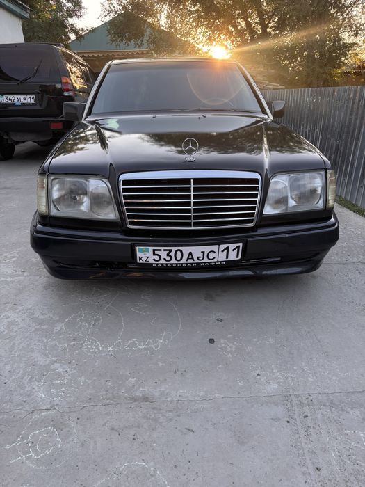 Mercedes 124E .3.2
