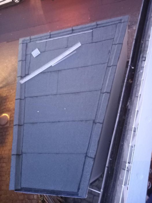 Hidroizolații, acoperișuri cu țiglă, tencuiala decorativa