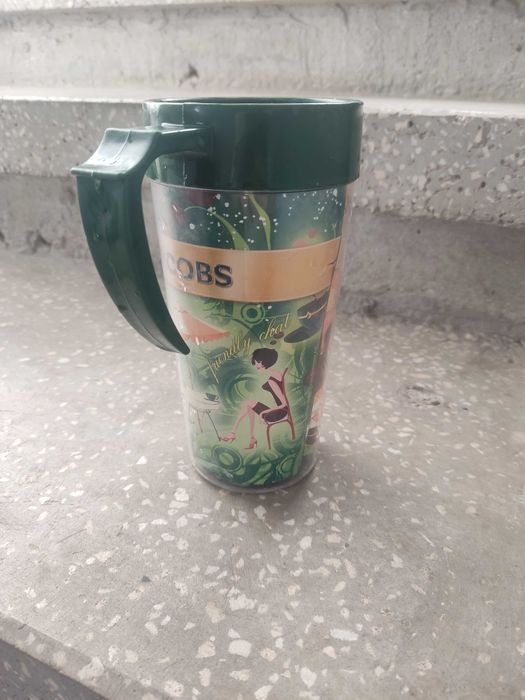 Пластмасова чаша за кафе Jacobs.