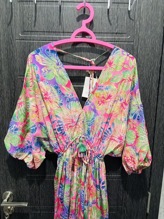 Дамски рокли ,туники и тениски