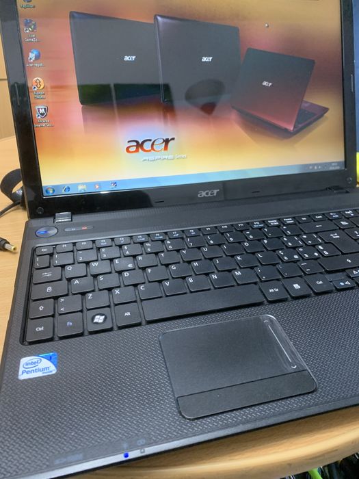 Laptop Acer Aspire 5736Z citeste anuntul