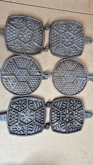 Орешницы, вафельницы, формы для леденцов.