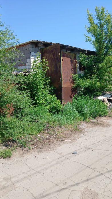 Три гаража рядом Урал 2