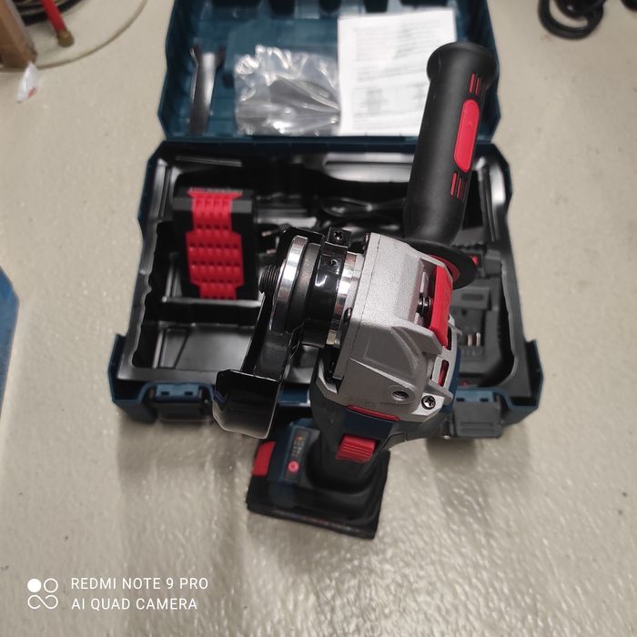 Flex/polizor unghiular cu 2 acumulatori BOSCH