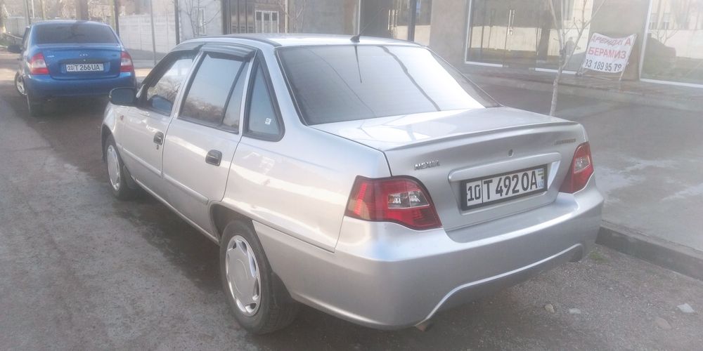 Продается нексия 2 год 2010