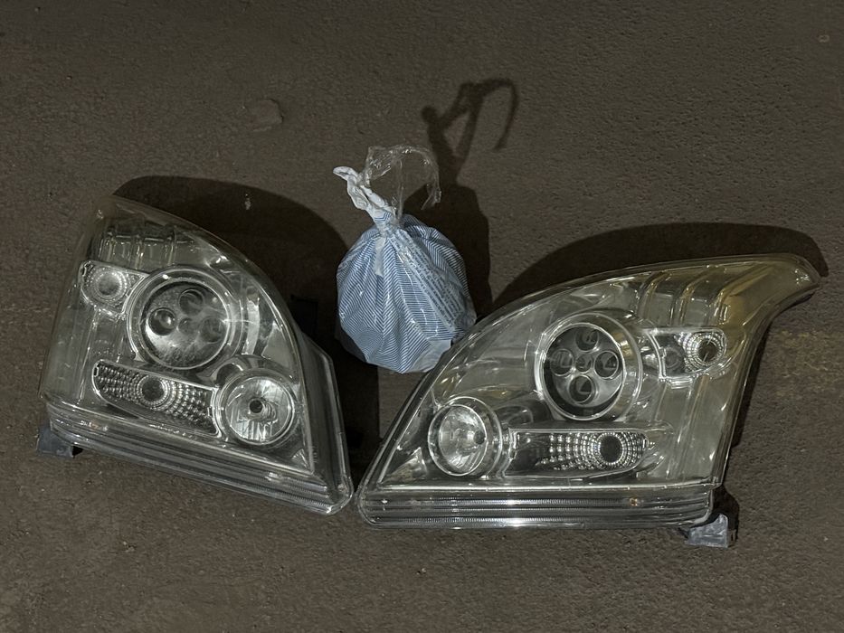 Продам фары, передние прадо 120, prado 120