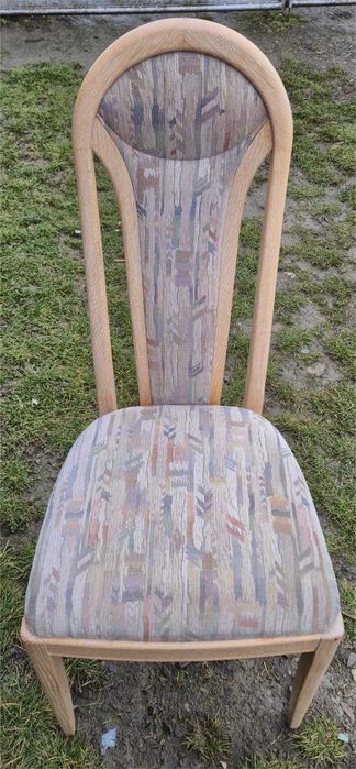 Masa cu 6 sacune si dulap cu vitrina