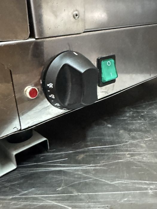 Топъл шкаф  за съхранение на хот-дог Rollover 0.75kW