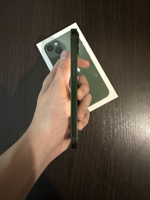 iPhone 13 с коробкой