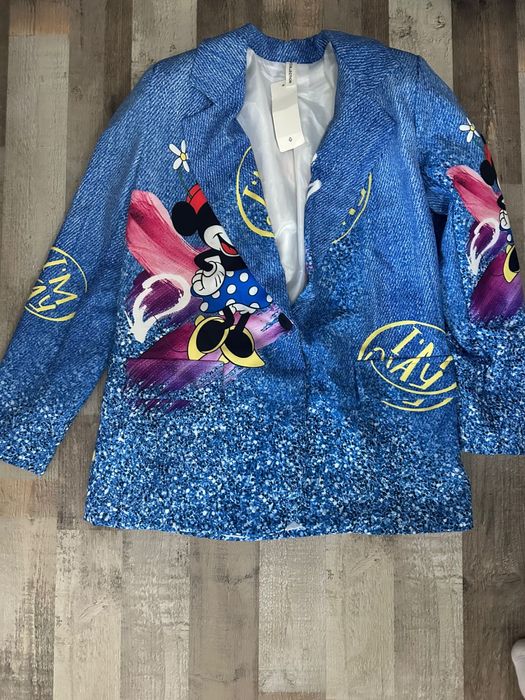 Sacouri marime universala 130 de lei