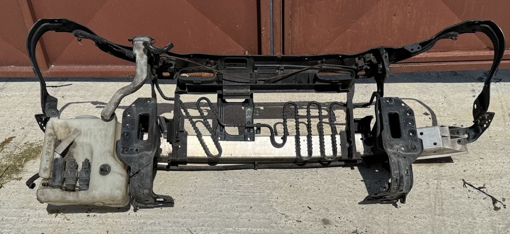 Очиларка, греда, буфери (цяла предница) за Мерцедес Ц класа W203