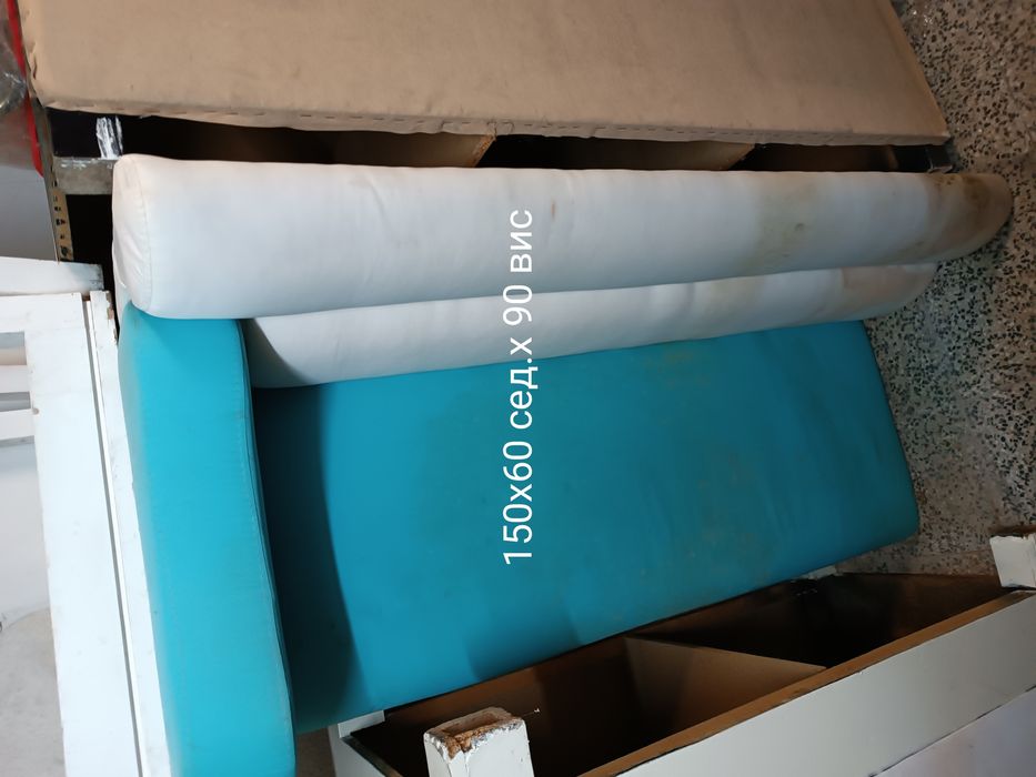 Дивани за заведение 15 бр 1300 лв всички