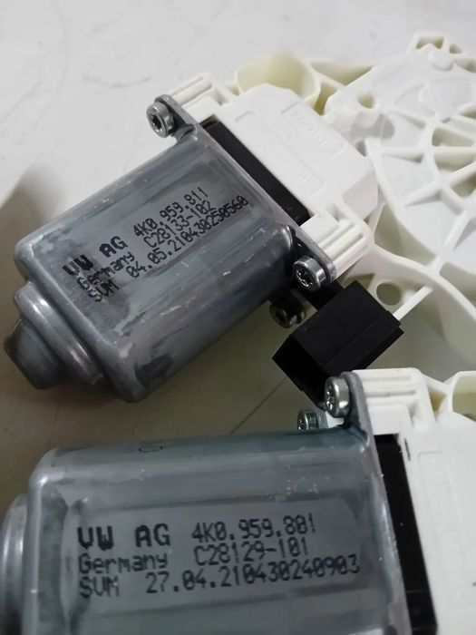 Motoras Macara Geam Stanga Fata/Spate Audi A6 4K C8 Cod 4K0959811 4K0959801 Volan Stanga