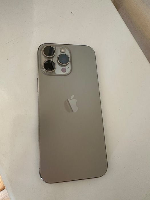iPhone 16 256gb Б/У