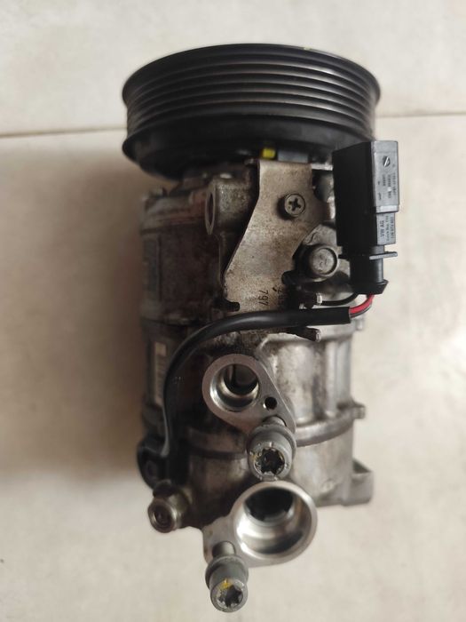 Климатичен Компресор DENSO 4M0820803M