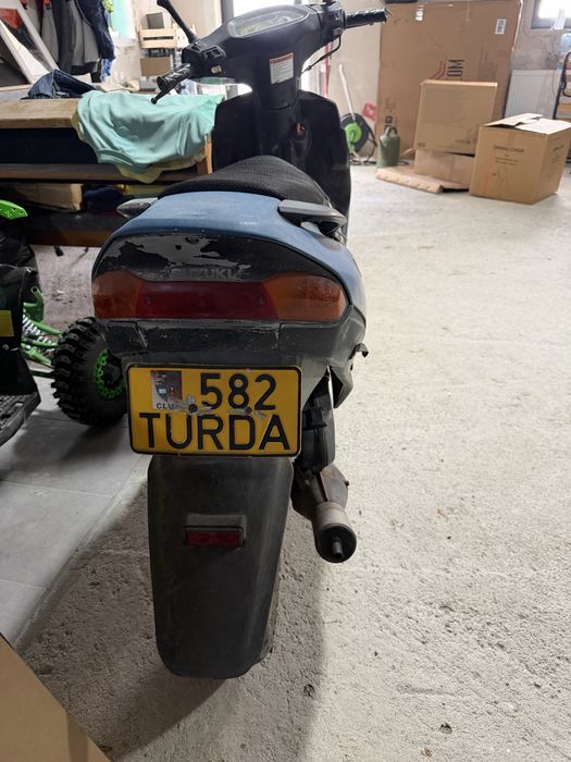Vand scuter Suzuki