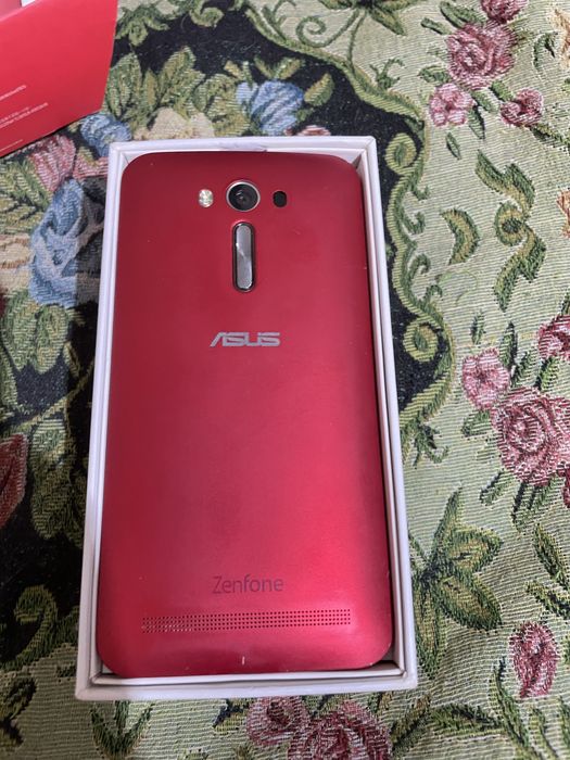 Продаётся телефон на запчасти.