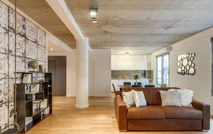 Дава се под наем Тристаен апартамент в Пловдив, Център - 72 кв.м за 239.7 € - Снимка #2