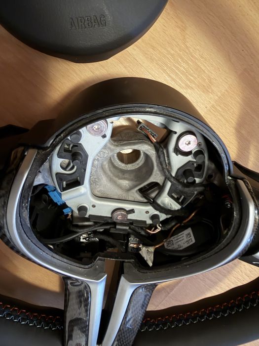 Volan M5 bmw f01 f02 f06 f07 f10 f11 padele distronic vibratii
