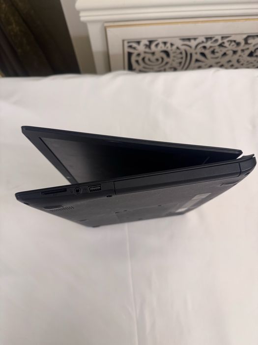 Acer ноутбук.