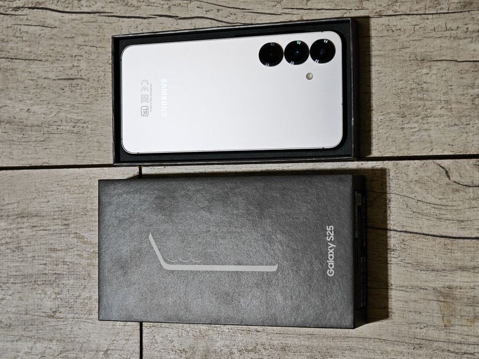 Samsung S25 128 gb Ram 12 5G EAC