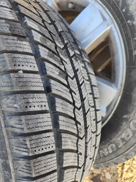 Зимни гуми със джанти 205/60/16
