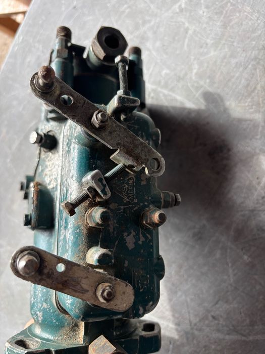 Pompă de injecție de la Aro!