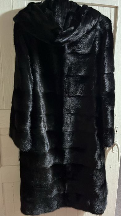 Продам норковую шубу