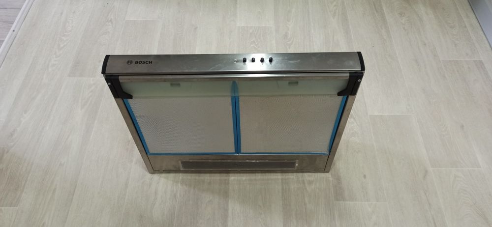 Продам вытяжку BOSCH