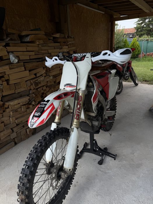Продавам honda crf250r