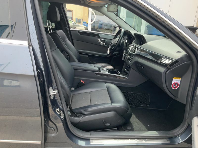 Mercedes-Benz E-Klasse E 220 CDI BlueEfficiency Avantgarde 2011
