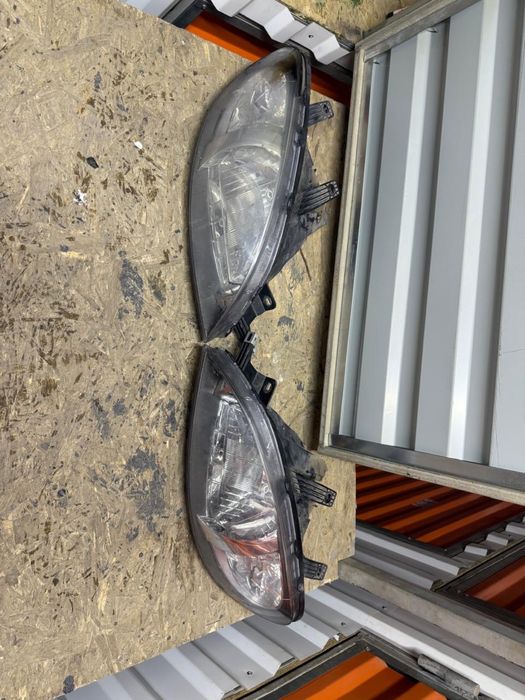 Продам фары передние