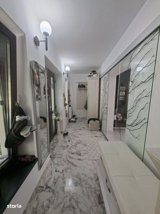 Casa 4 camere, 200 mp, teren 8 ari, zona Lunci
