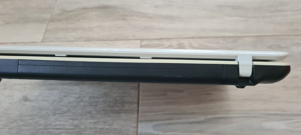 Laptop Toshiba Satellite – Intel Core i5 / Windows 10 / Foarte Intretinut