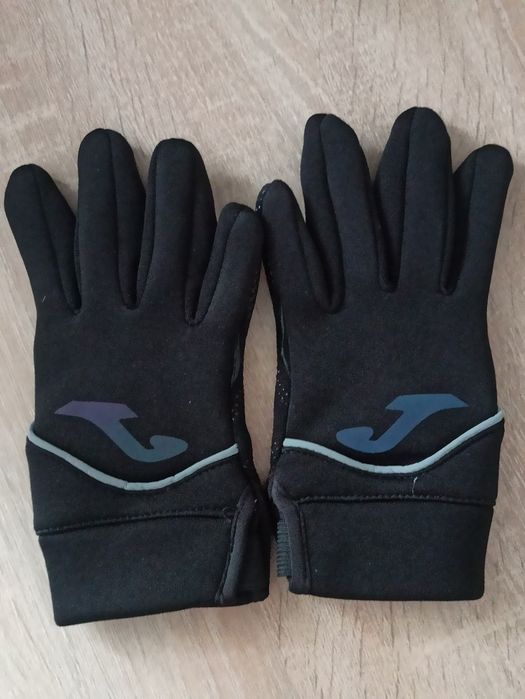 Продам перчатки Joma