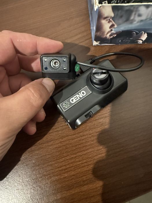 camera auto de bord Qeno dual camera pro