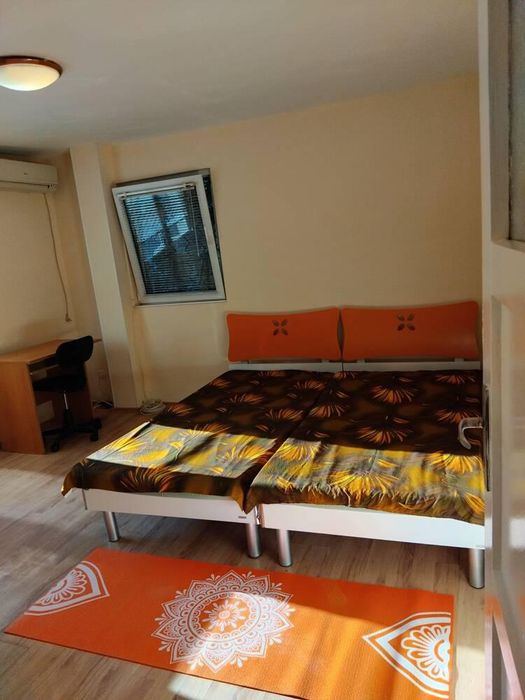 Дава се под наем Двустаен апартамент в Пловдив, Кючук Париж - 55 кв.м за 280.5 € - Снимка #2