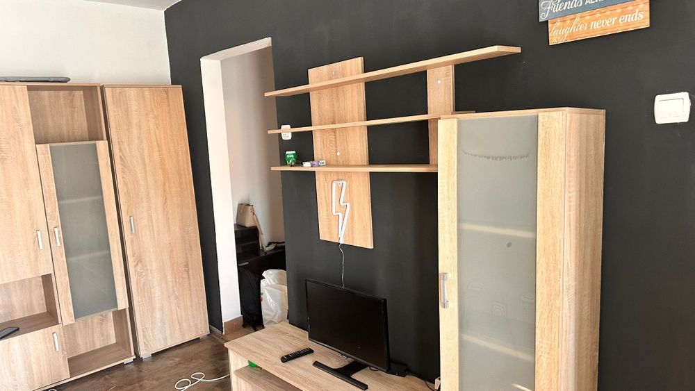 Ofer spre închiriere garsoniera zona centrala