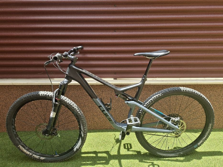 Bicicleta cube ams 100