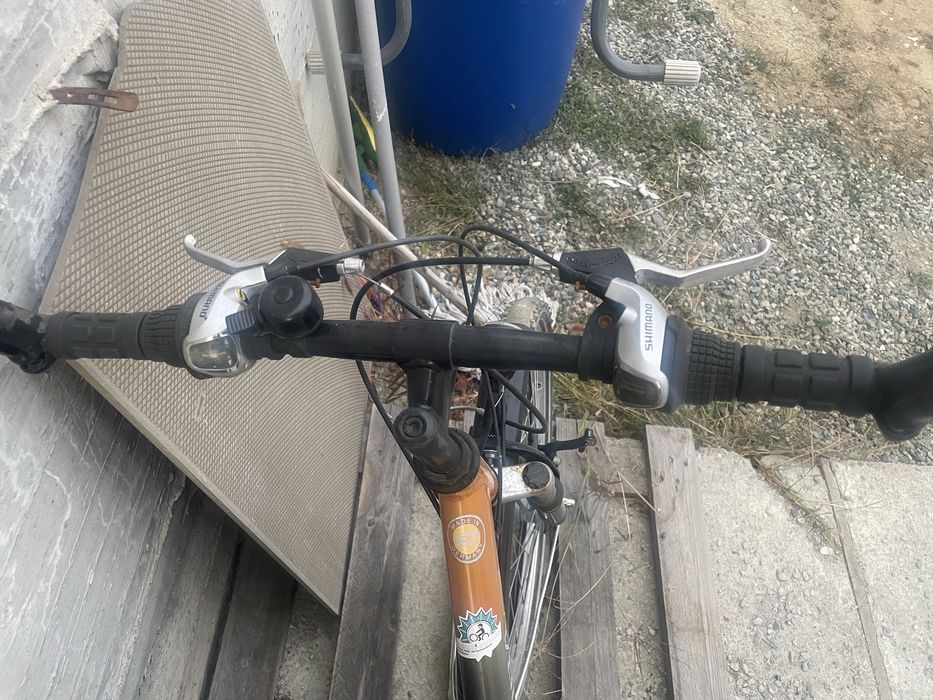 De vanzare 3 bicilete o trotineta si un aparat fitness