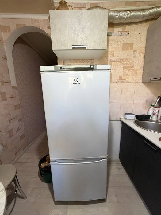Холодильник 1,50 в длину