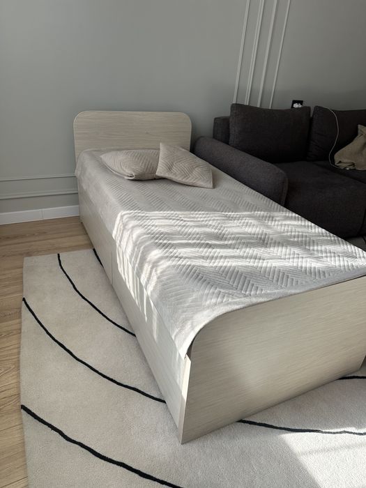 Кровать односпальная