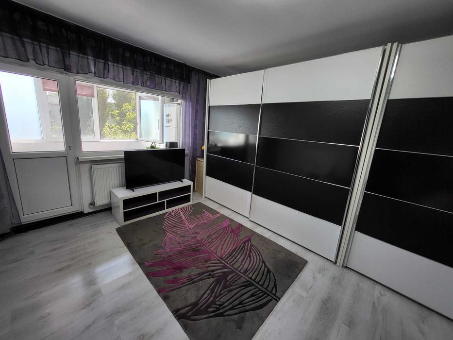 Apartament Militari