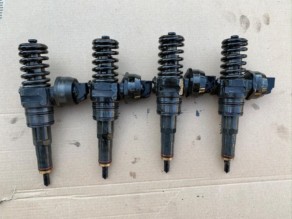 Injectoare Volkswagen Passat B6 1.9 TDI BLS