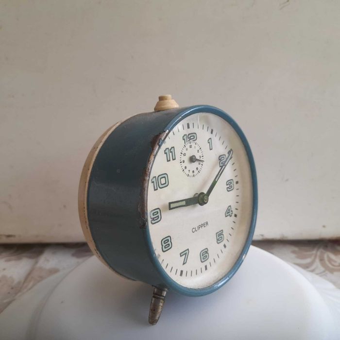 Ceas desteptator de masa - mecanic CLIPPER - Germania pret 90 lei
