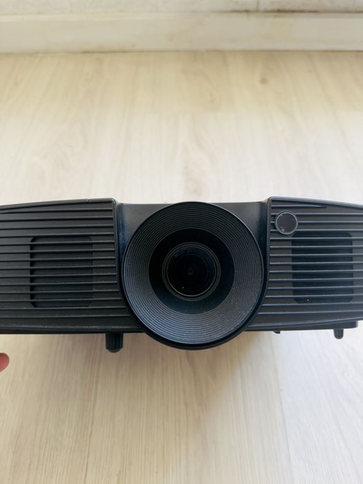 Пректор Optoma професиональный