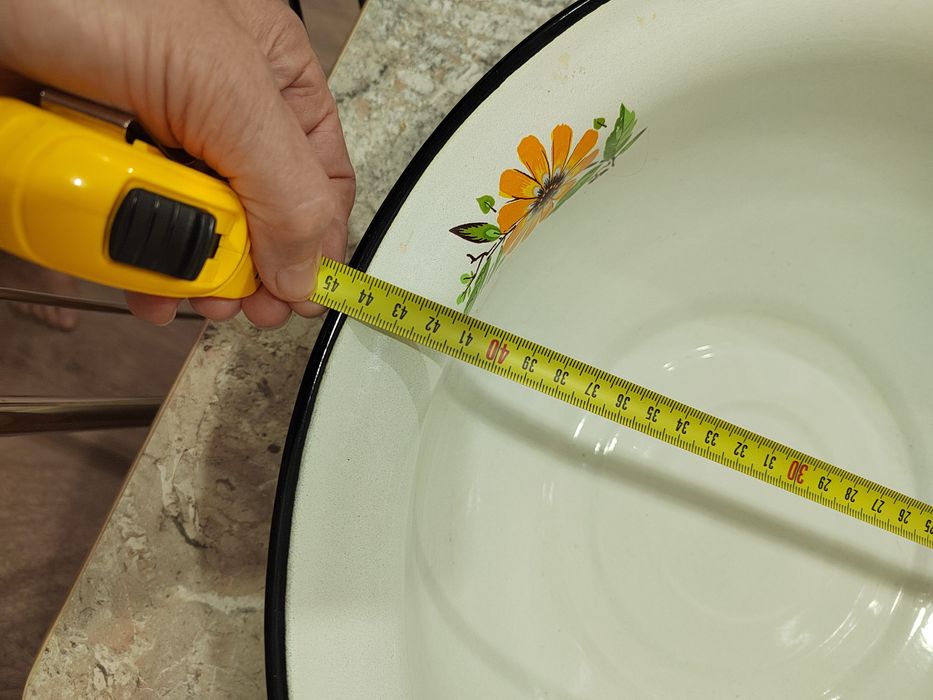 Таз эмалированный новый