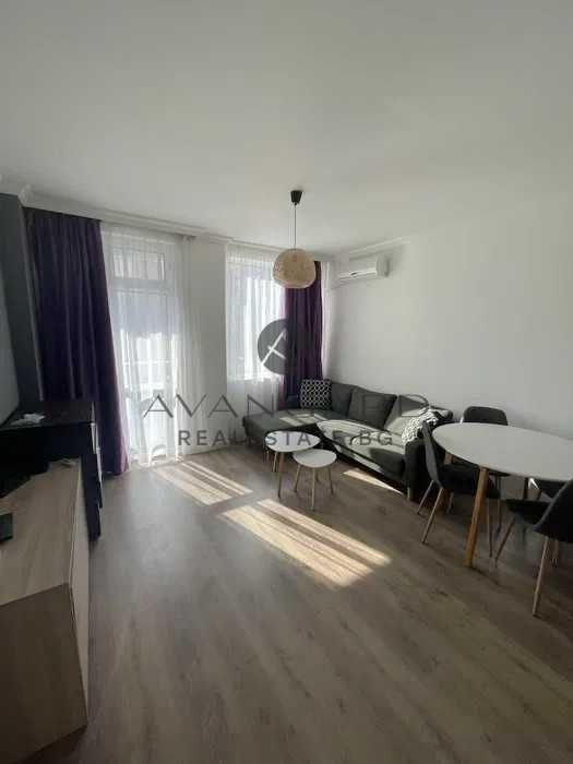Продава се Двустаен апартамент в Пловдив, Тракия - 61 кв.м за 1100 €/кв.м - Снимка #1